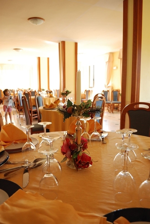 Imagen del bar/restaurante del Hotel Caserta Antica. Foto 5