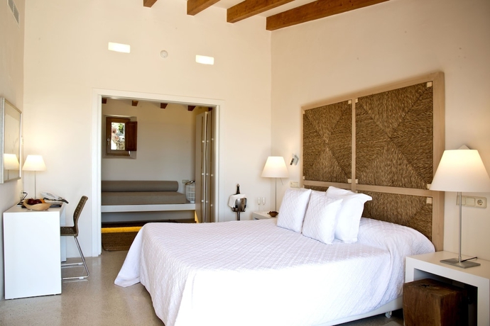 Imagen de la habitación del Hotel Cases De Son Barbassa. Foto 6
