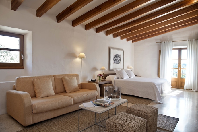 Imagen de la habitación del Hotel Cases De Son Barbassa. Foto 10