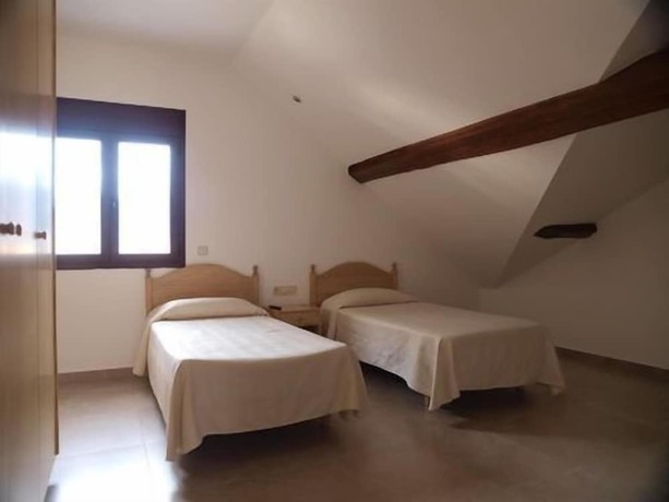 Imagen de la habitación del Hotel Cases. Foto 5