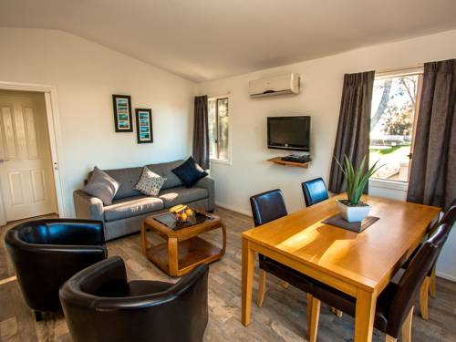 Imagen de la habitación del Hotel Caseys Beach Holiday Park. Foto 5