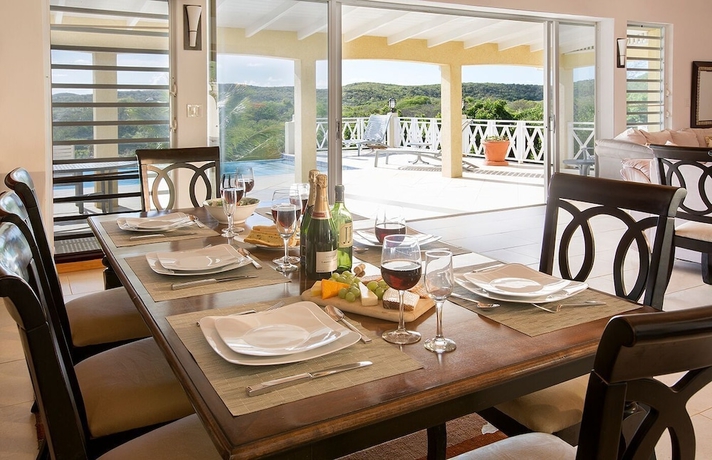 Imagen del bar/restaurante del Hotel Cashmere Villa. Foto 2