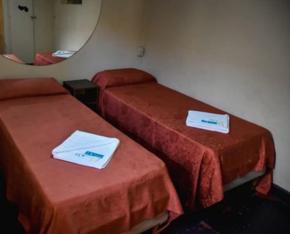 Imagen de la habitación del Hotel Casi Guemes. Foto 2