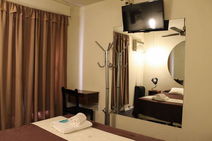 Imagen de la habitación del Hotel Casi Guemes. Foto 3