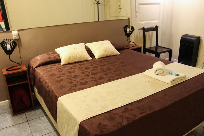 Imagen de la habitación del Hotel Casi Guemes. Foto 5