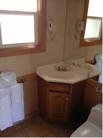 Imagen de la habitación del Hotel Casia Inn. Foto 16