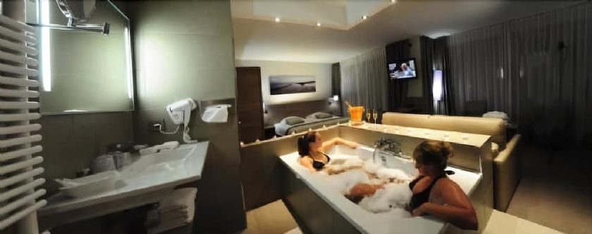 Imagen de la habitación del Hotel Casino. Foto 6