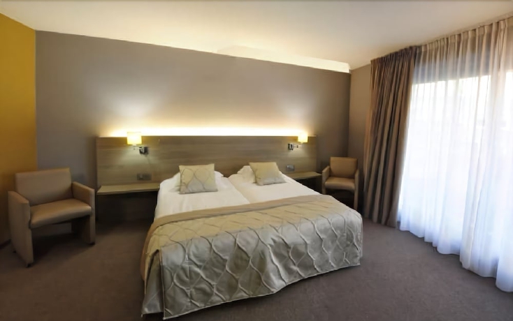 Imagen de la habitación del Hotel Casino. Foto 8