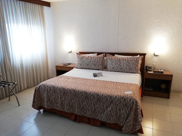 Imagen de la habitación del Hotel Casino Internacional. Foto 17