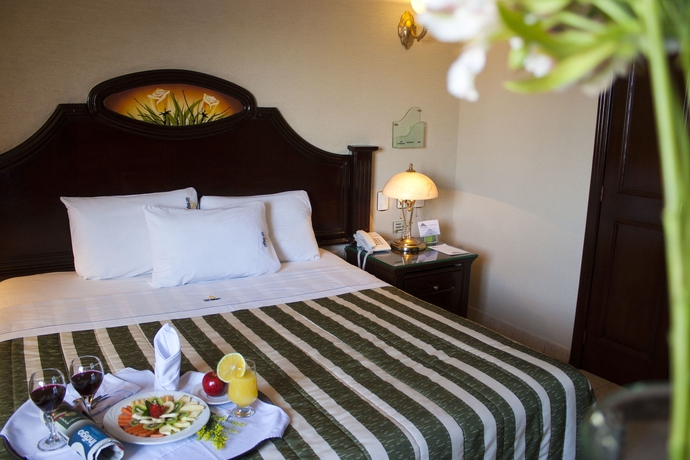 Imagen de la habitación del Hotel Casino Plaza. Foto 2