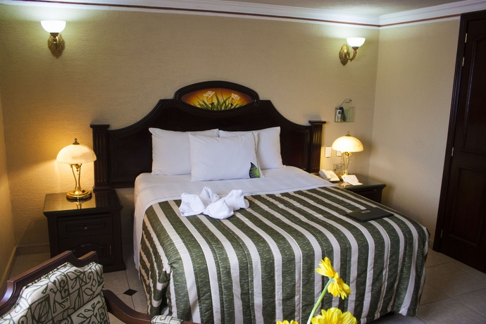 Imagen de la habitación del Hotel Casino Plaza. Foto 3