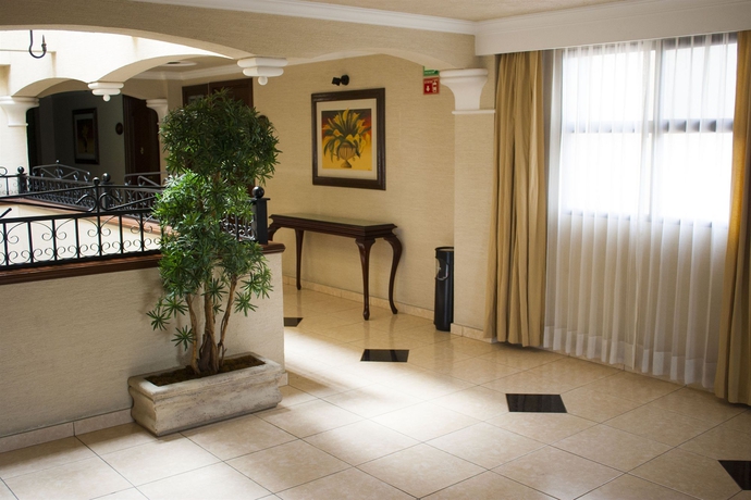 Imagen de los interiores del Hotel Casino Plaza. Foto 15