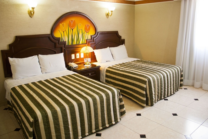 Imagen de la habitación del Hotel Casino Plaza. Foto 7