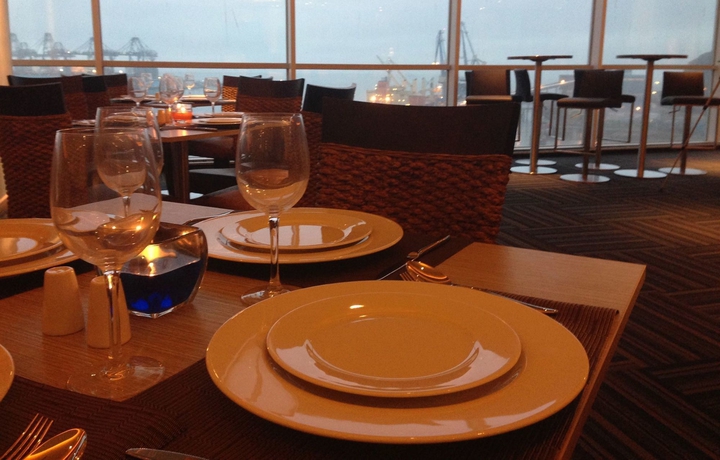 Imagen del bar/restaurante del Hotel Casino San Antonio By Enjoy. Foto 4