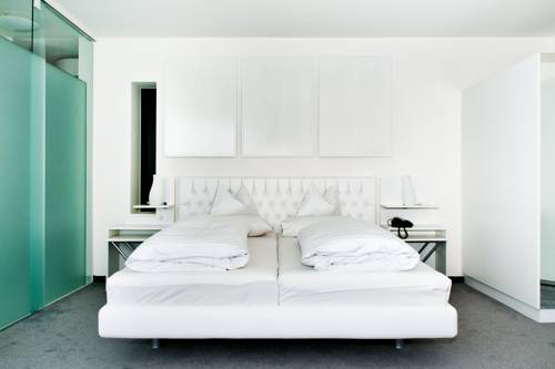 Imagen de la habitación del Hotel Casinohotel Velden. Foto 11