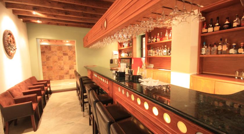 Imagen del bar/restaurante del Hotel Casona Alonso 10- Hotel Boutique. Foto 2
