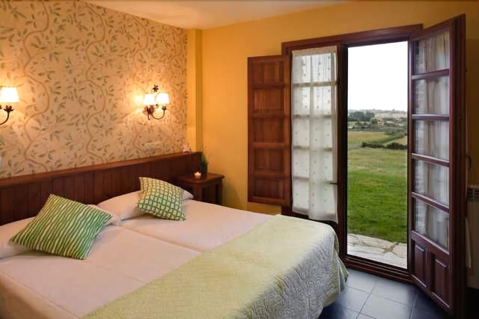 Imagen de la habitación del Hotel Casona De Cefontes. Foto 7