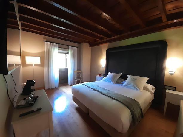 Imagen de la habitación del Hotel Casona De La Pinta. Foto 18