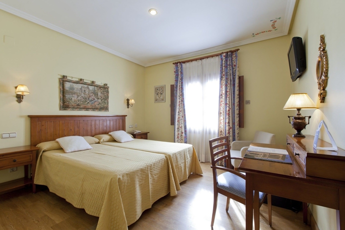 Imagen de la habitación del Hotel Casona De La Reyna. Foto 14