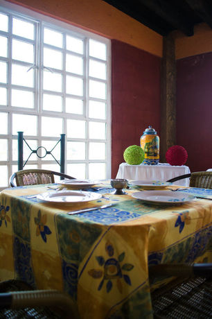 Imagen del bar/restaurante del Hotel Casona De Las Aves. Foto 4