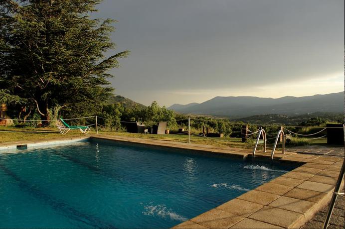 Imagen de la piscina del Hotel Casona De Navalmedio. Foto 14