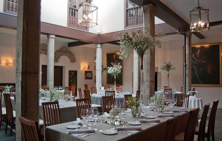 Imagen del bar/restaurante del Hotel Casona Del Busto. Foto 2