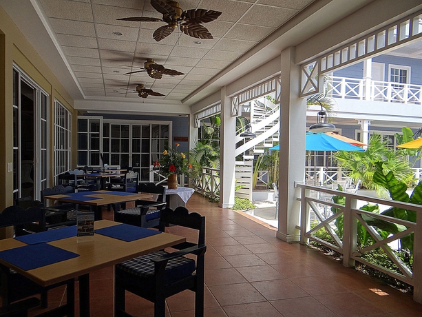 Imagen del bar/restaurante del Hotel Casona Del Lago. Foto 10