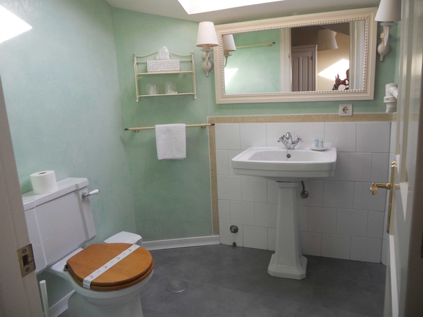 Imagen de la habitación del Hotel Casona Del Sella. Foto 3