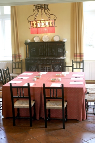 Imagen del bar/restaurante del Hotel Casona El Arral. Foto 3