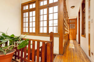 Imagen de los interiores del Hotel Casona Vald&eacute;s. Foto 7