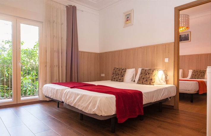 Imagen de la habitación del Hotel Casp Green House. Foto 10