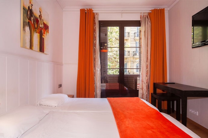 Imagen de la habitación del Hotel Casp Green House. Foto 15