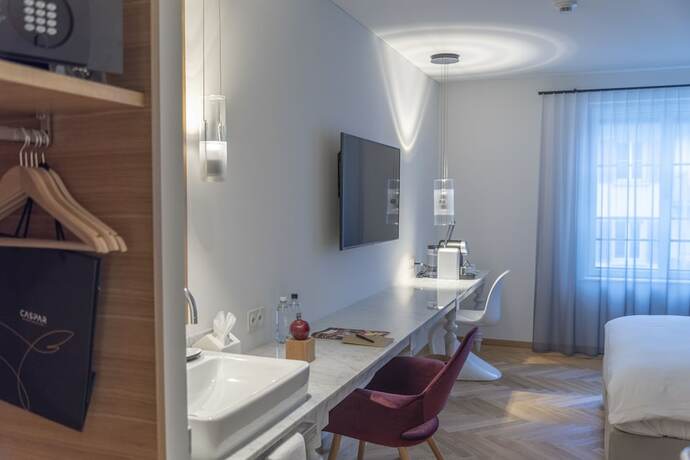 Imagen de la habitación del Hotel Caspar. Foto 17