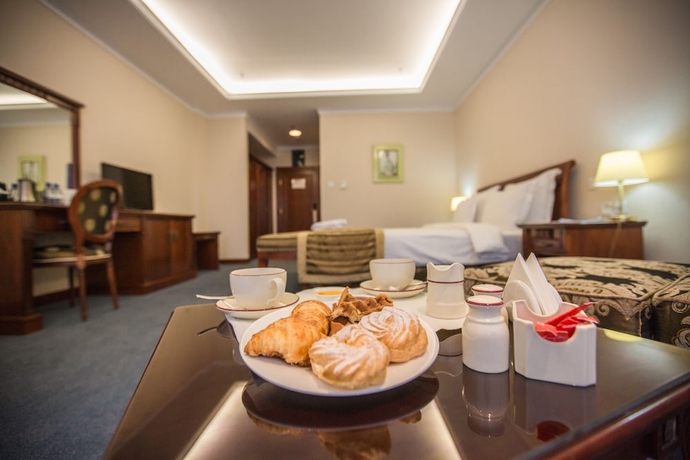 Imagen de la habitación del Hotel Caspian Riviera Grand Palace. Foto 4