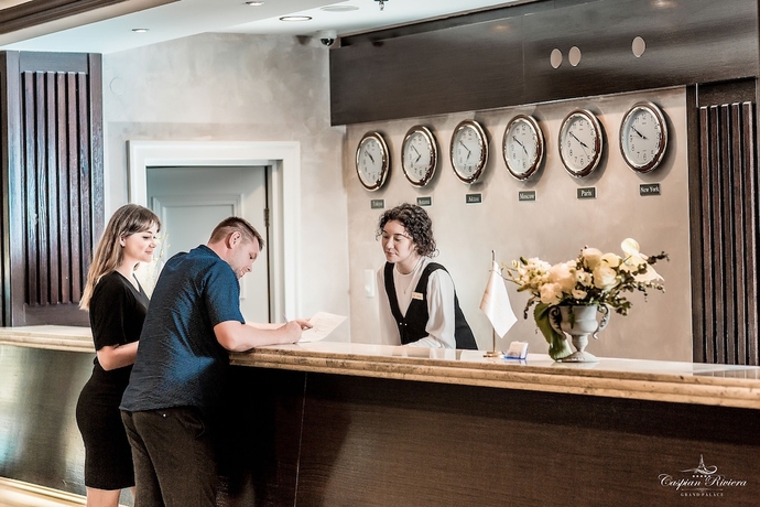 Imagen de los interiores del Hotel Caspian Riviera Grand Palace. Foto 19