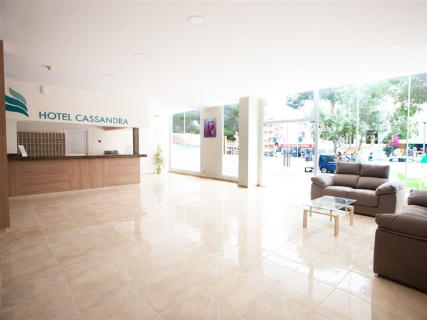 Imagen general del Hotel Cassandra, El Arenal. Foto 2