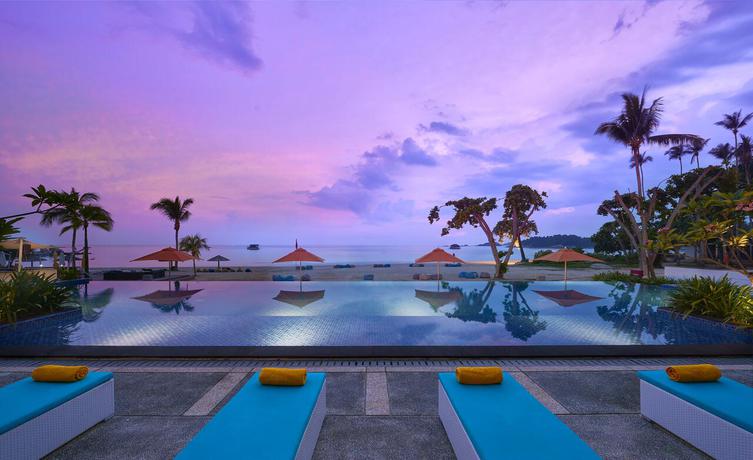 Imagen de la piscina del Hotel Cassia Bintan. Foto 10