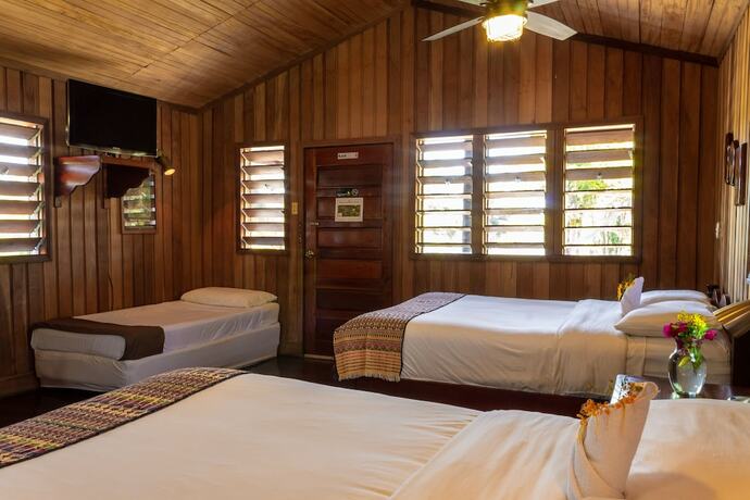 Imagen de la habitación del Hotel Cassia Hill Resort. Foto 15