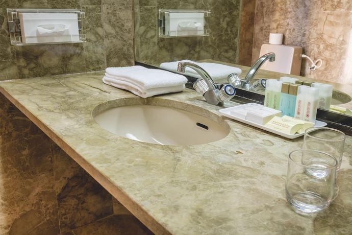 Imagen de la habitación del Hotel Cassia Jerusalem. Foto 10