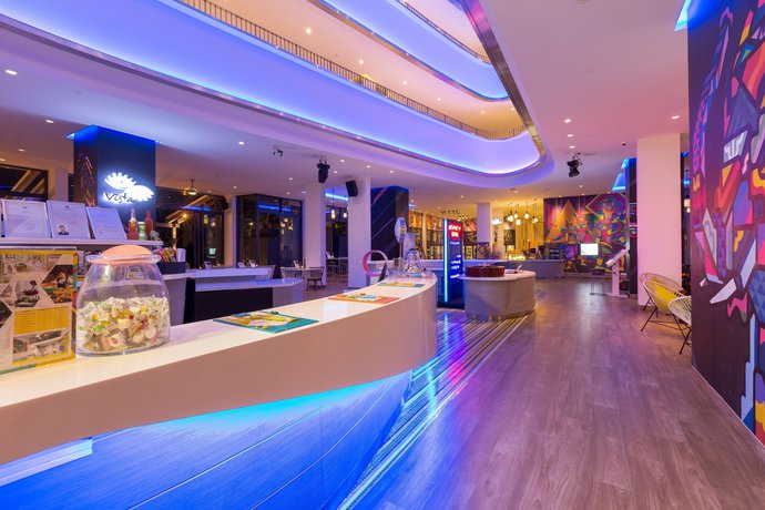 Imagen de los interiores del Hotel Cassia Phuket. Foto 15