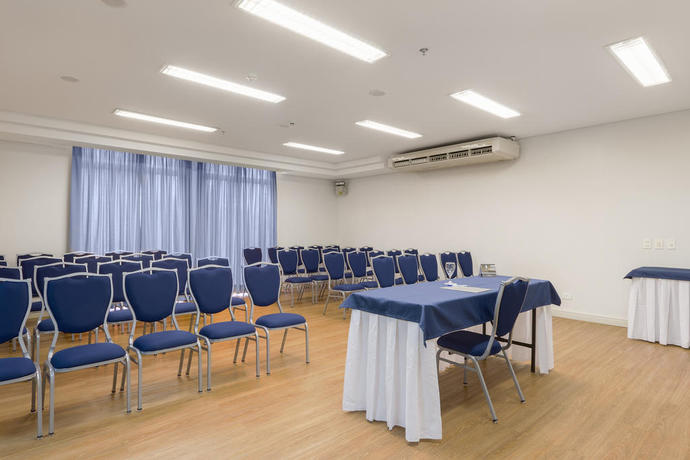 Imagen de los interiores del Hotel Cassino Tower Curitiba Aeroporto. Foto 9