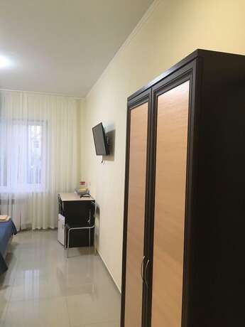 Imagen de la habitación del Hotel Cassis. Foto 12