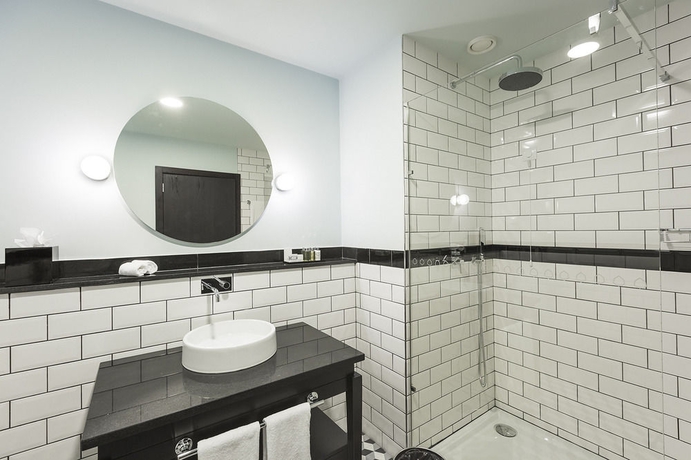 Imagen de la habitación del Hotel Castanheiro Boutique. Foto 12