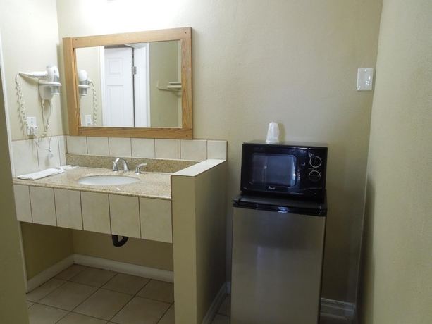 Imagen de la habitación del Hotel Castaway Motel. Foto 14