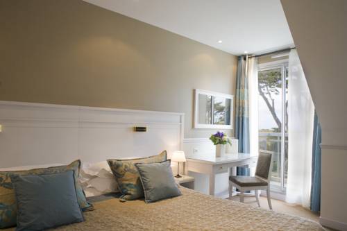 Imagen de la habitación del Hotel Castel Clara Thalasso and Spa. Foto 13