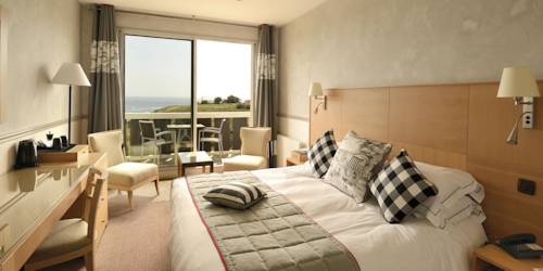 Imagen de la habitación del Hotel Castel Clara Thalasso and Spa. Foto 15