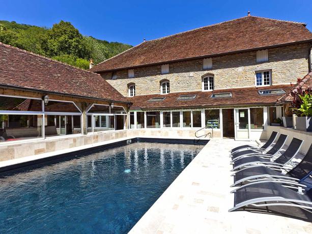 Imagen de la piscina del Hotel Castel Damandre. Foto 10