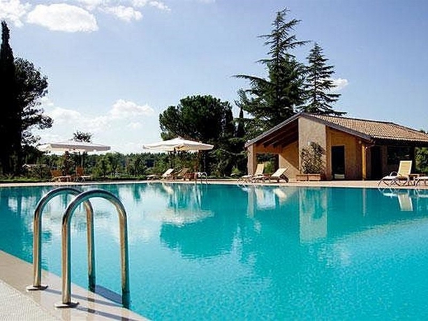 Imagen general del Hotel Castel Del Monte Park. Foto 3