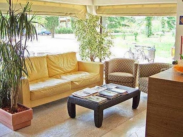 Imagen general del Hotel Castel Del Monte Park. Foto 5