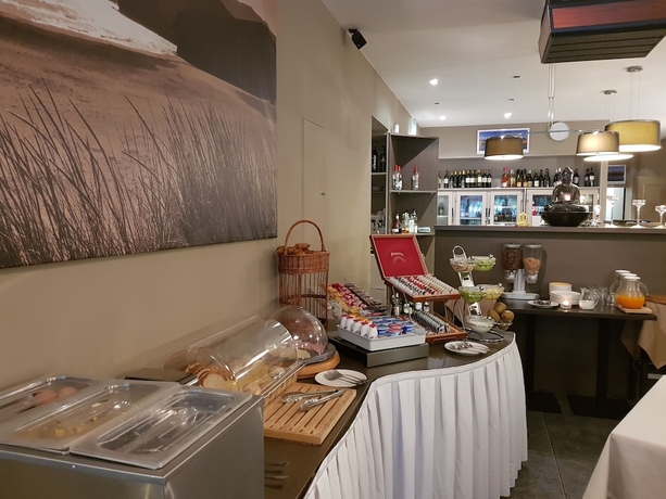 Imagen del bar/restaurante del Hotel Castel, Gante. Foto 7